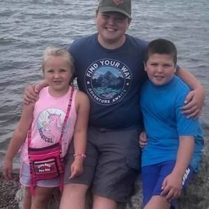 Meet your Posher, Joni